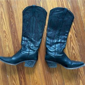 M.Gemi Black Cowboy Boots